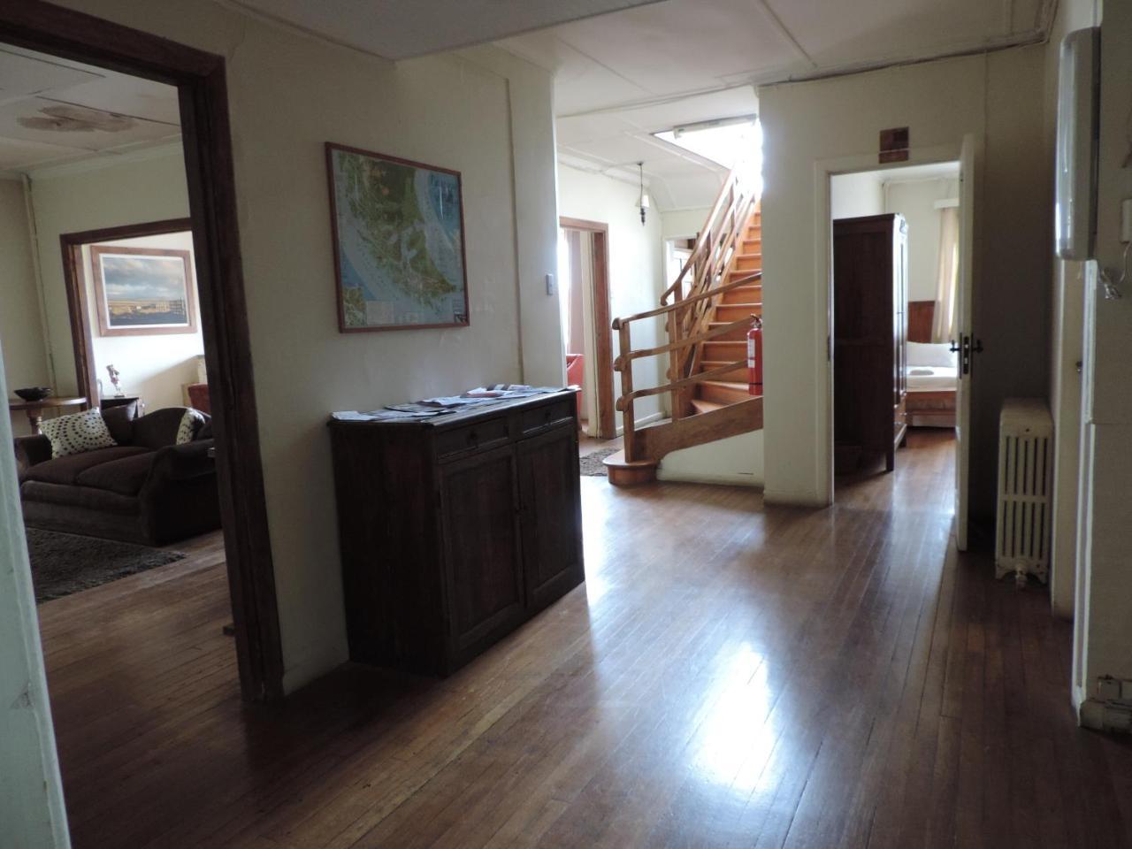 Hostal Oro Fueguino Punta Arenas Exterior foto